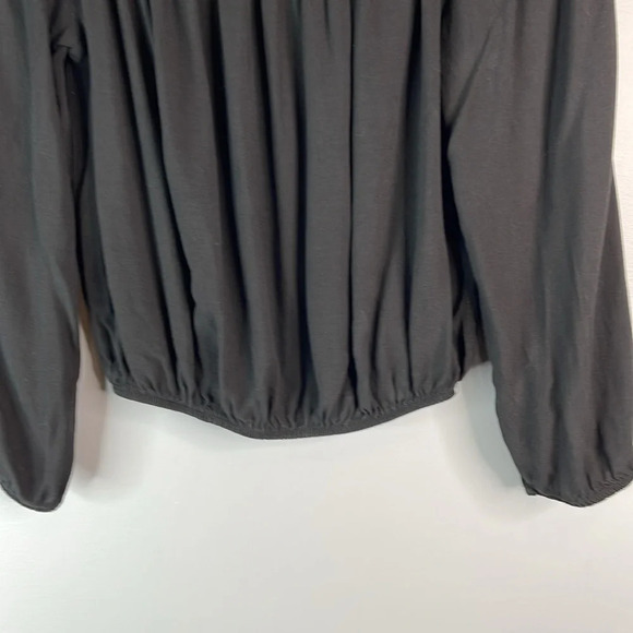 BRANDY MELVILLE Off The Shoulder Crop Peasant Top Black Elastic Waist Boho OS - Picture 4 of 10